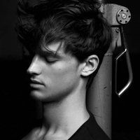 唯美黑白图片成熟男欧美头像大全