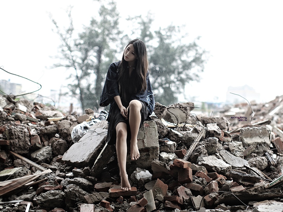 颓废难过非主流女生图片