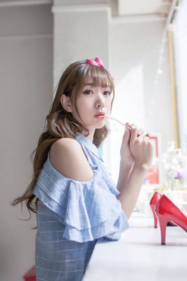 长卷头发可爱女生图片 我们终究会长大