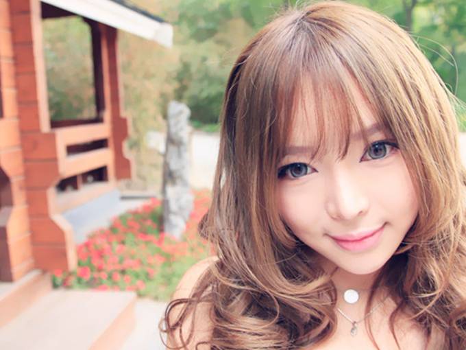 好看的qq皮肤女生图片 等一个人要多久