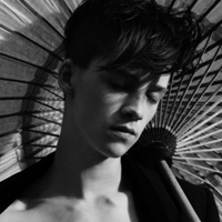 欧美男模超拽黑白头像图片