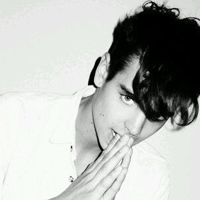 欧美男模超拽黑白头像图片