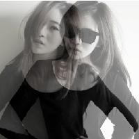 侧面黑白伤感人物带字头像图片