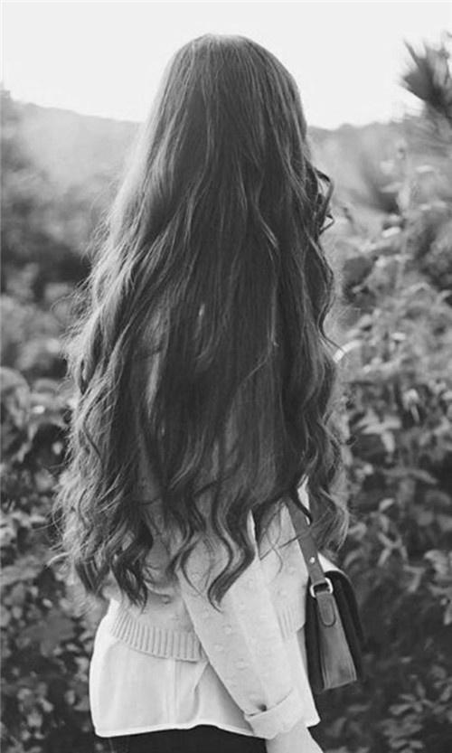 欧美黑白女生背影意境唯美手机壁纸