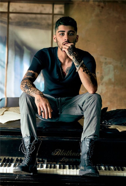 超霸气的欧美男生纹身手机壁纸