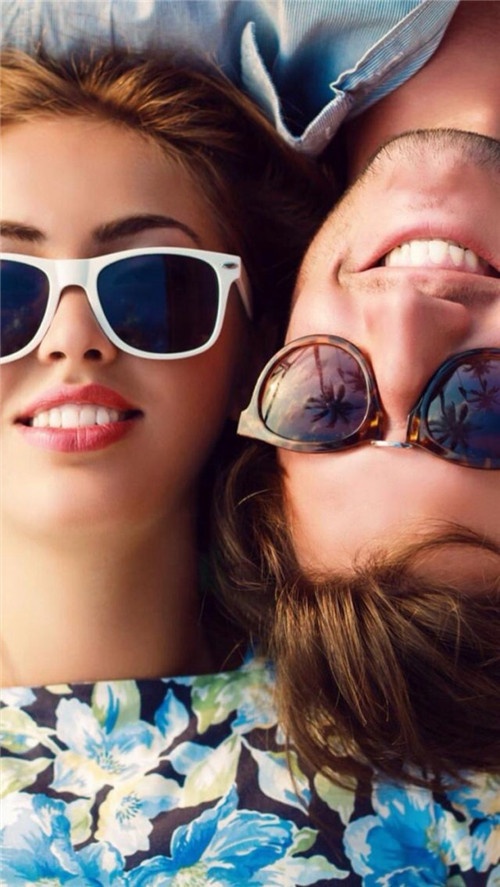 手机欧美情侣甜蜜小清新壁纸图片