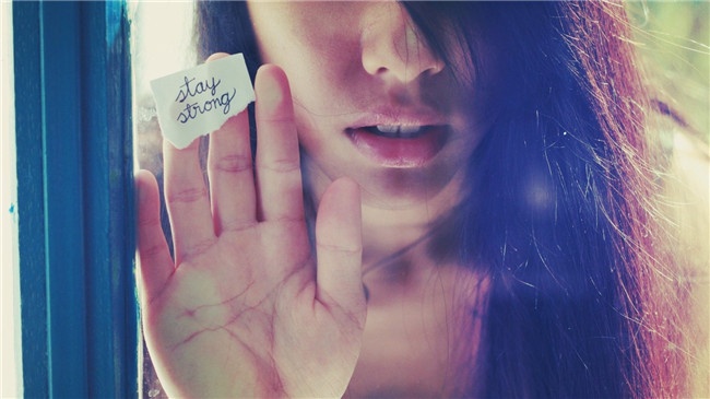 欧美漂亮的女生性感写真高清壁纸