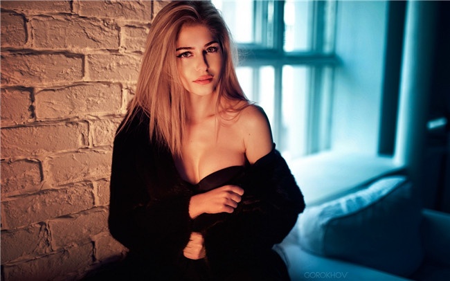 欧美漂亮的女生性感写真高清壁纸