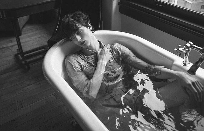 非主流伤感欧美男生壁纸黑白图片