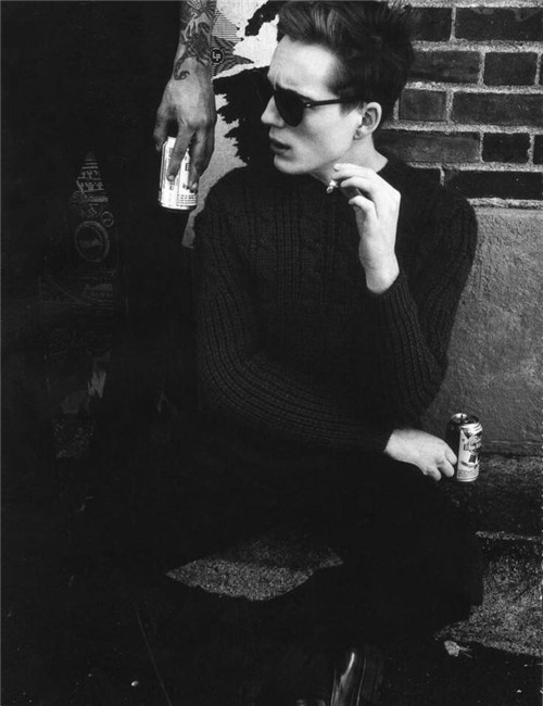 欧美黑白男生手机个性壁纸精选