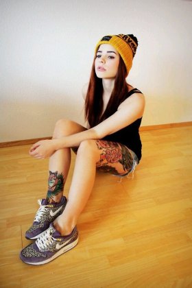 欧美女生纹身霸气个性写真壁纸