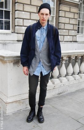 欧美风男生衣服潮流搭配街拍图片