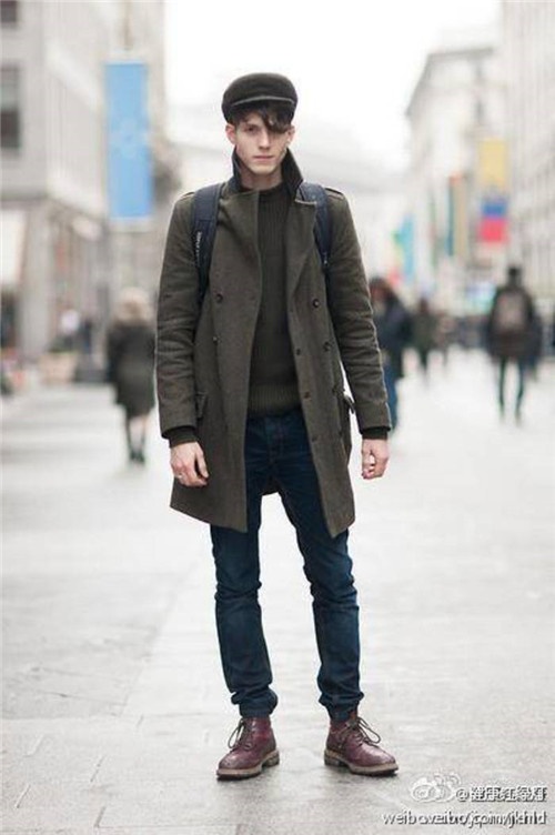 欧美风男生衣服潮流搭配街拍图片