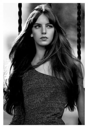 欧美女生个性手机壁纸黑白图片