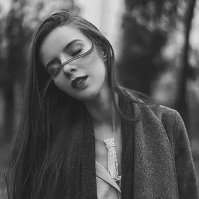 欧美美女黑白甜美头像