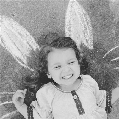 可爱呆萌欧美小孩黑白头像