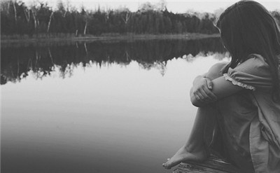 欧美伤感黑白意境图片欣赏