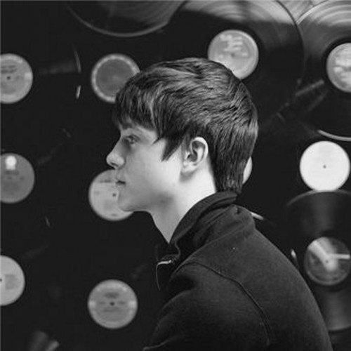 2017最新治愈系黑白欧美男图头像