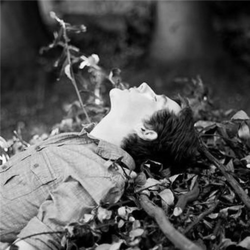 2017最新治愈系黑白欧美男图头像