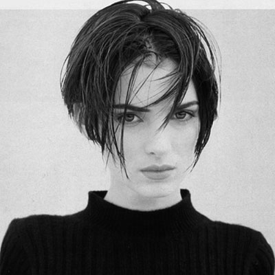 洒脱欧美短发女生个性黑白照