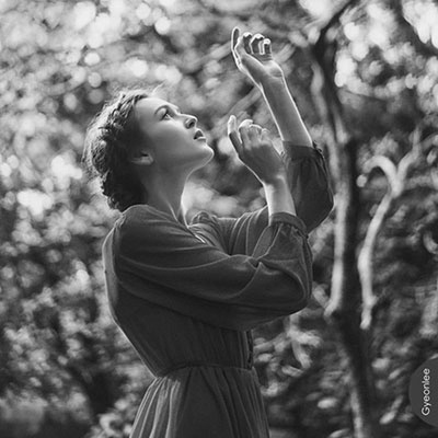 伤感欧美女生黑白头像集锦