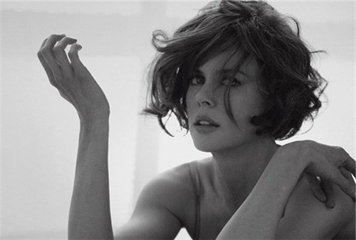 欧美明星妮可·基德曼复古性感黑白照