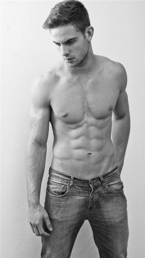 欧美肌肉男生黑白迷人性感手机壁纸