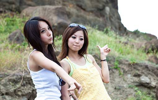 可爱唯美个性搞怪姐妹女生图片