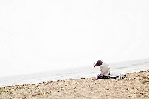 森系女生图片背影长发素材