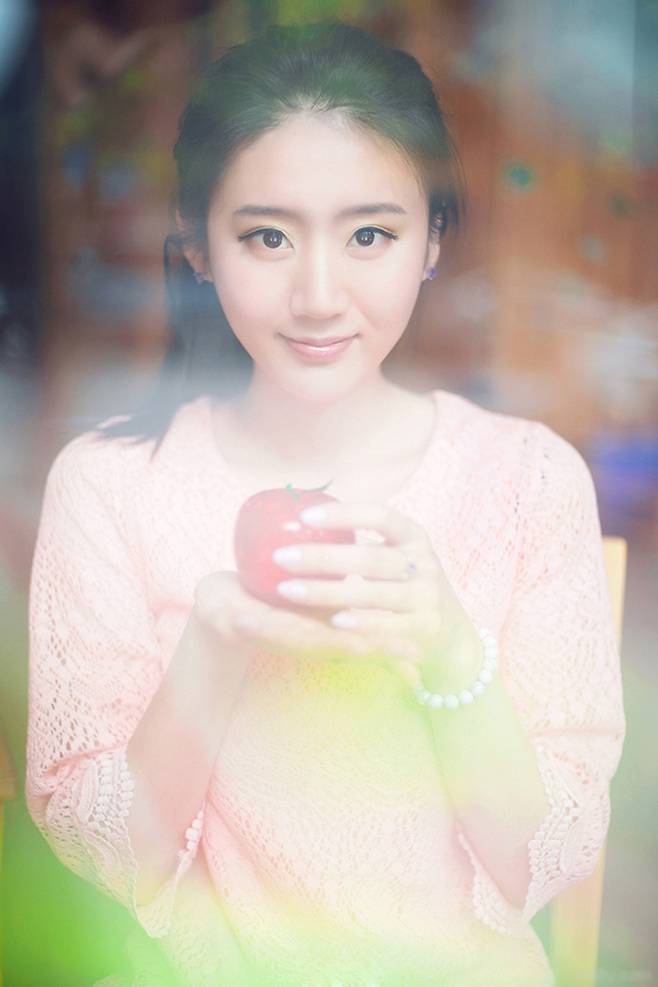 可爱90后唯美森系女生图片