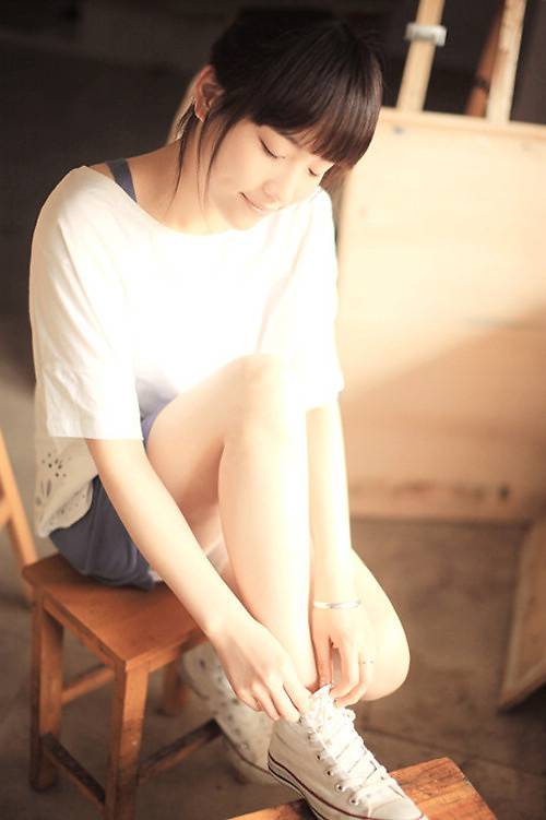 可爱90后唯美森系女生图片