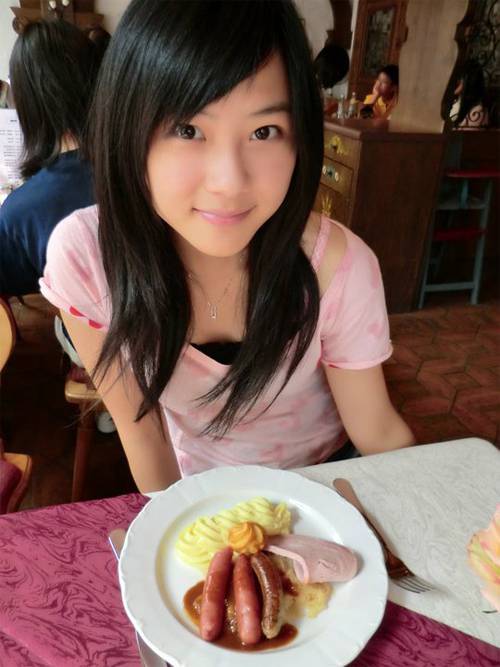 唯美安静有笑眼女生图片大全