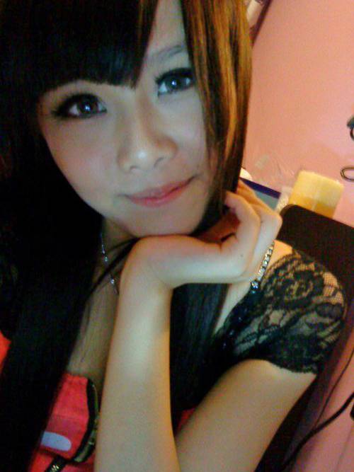 唯美安静有笑眼女生图片大全