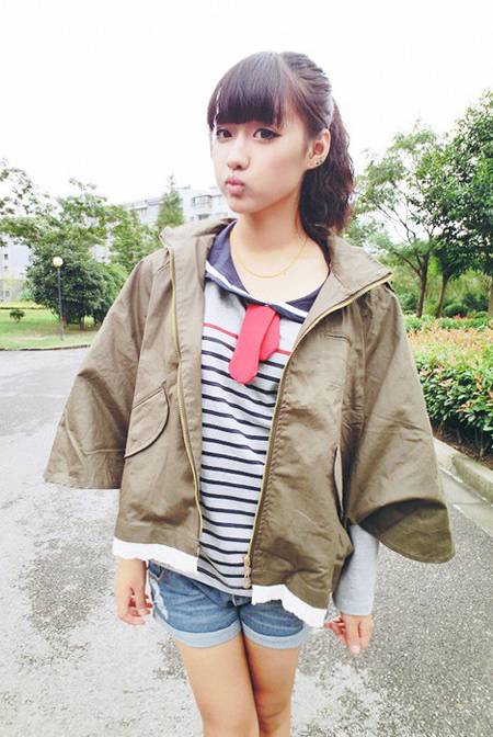 jpg非主流嘟嘴卖萌女生图片