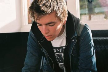 唯美颓废欧美范男生图片