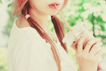 灰色伤感意境非主流女生图片