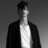 欧美黑白帅哥头像图片高清