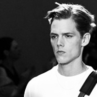 欧美黑白帅哥头像图片高清