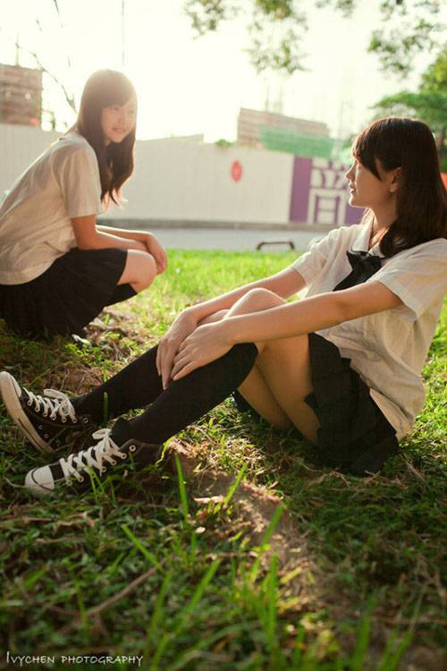 16岁校服女生图片大全 青春永不孤单