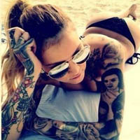 喝酒纹身的霸气欧美女生头像图片大全