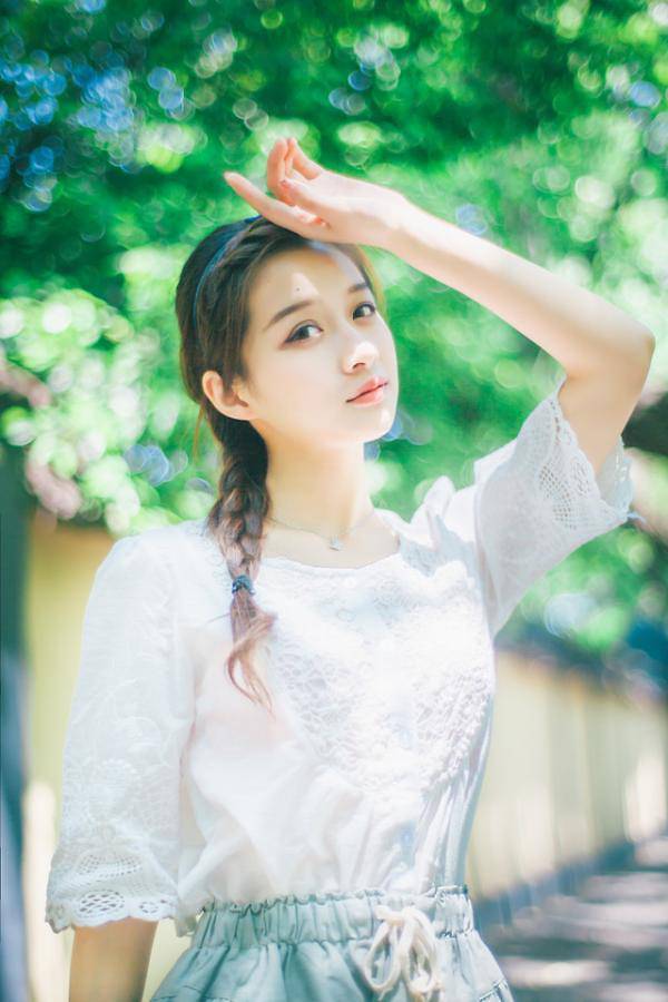 文艺复古日系小清新女生图片