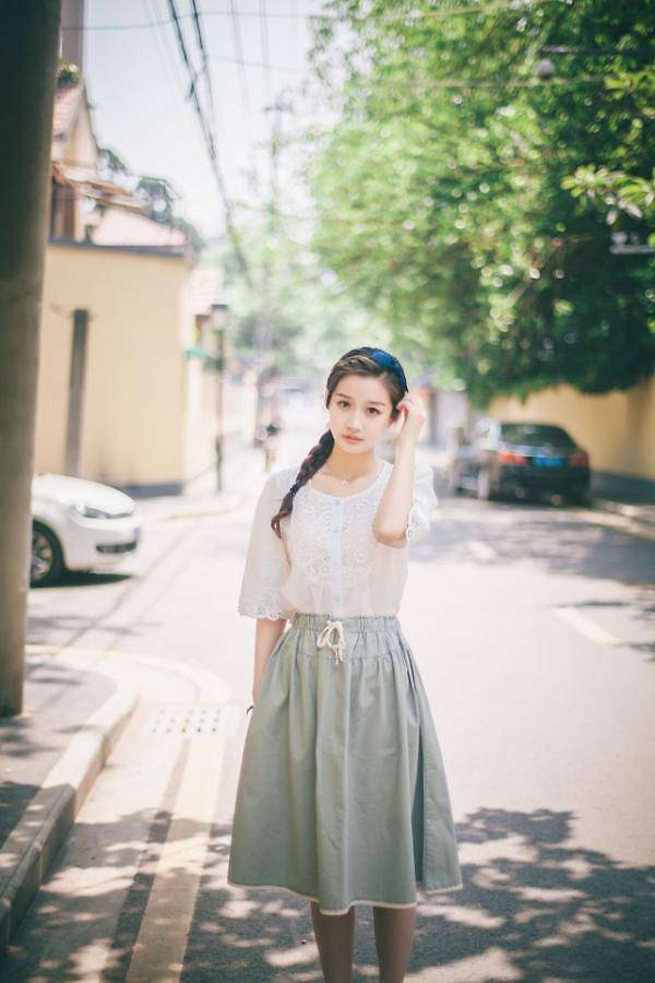 文艺复古日系小清新女生图片