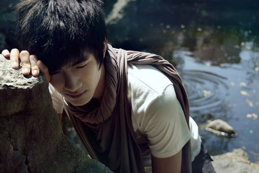 户外小清晰帅哥男生图片