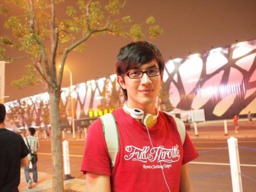 户外小清晰帅哥男生图片