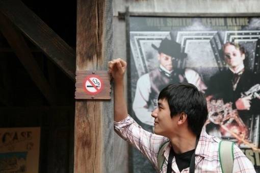 户外小清晰帅哥男生图片