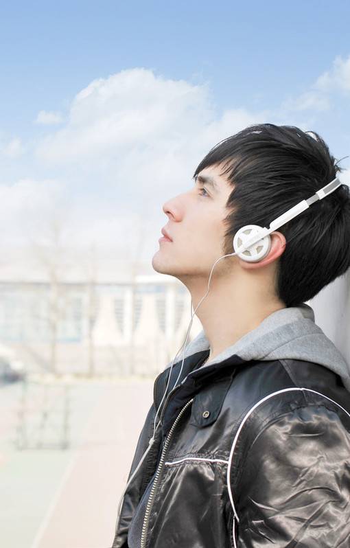 欧美范霸气犀利图片男生素材