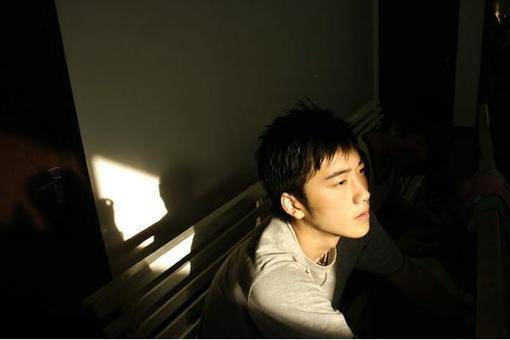 欧美范霸气犀利图片男生素材