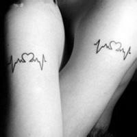 唯美人黑白意境纹身头像图片背景