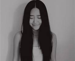 非主流黑白抽烟的女生头像图片人物素材