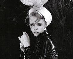 非主流黑白抽烟的女生头像图片人物素材